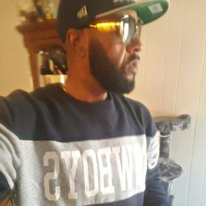 Meet your Posher, Corey